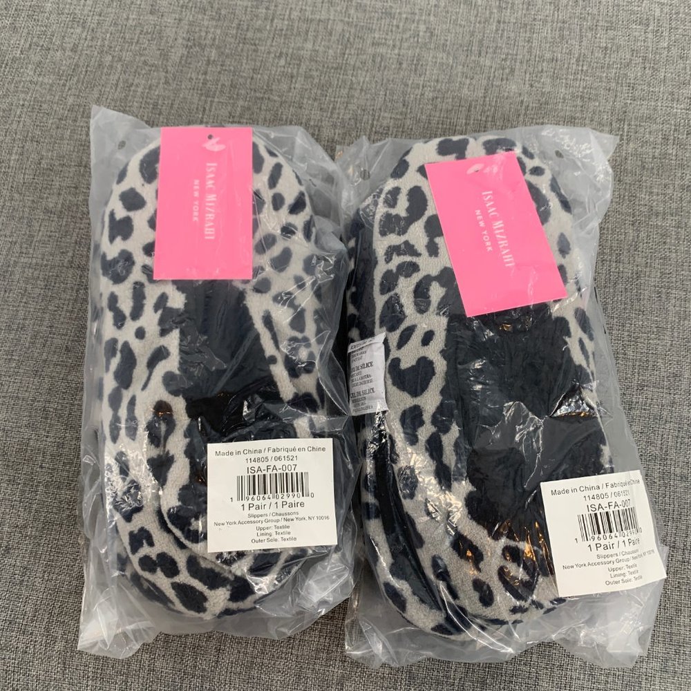 (2) New Pairs of Isaac Mizrahi New York Cozy‎ Soft Slippers Leopard Medium Black